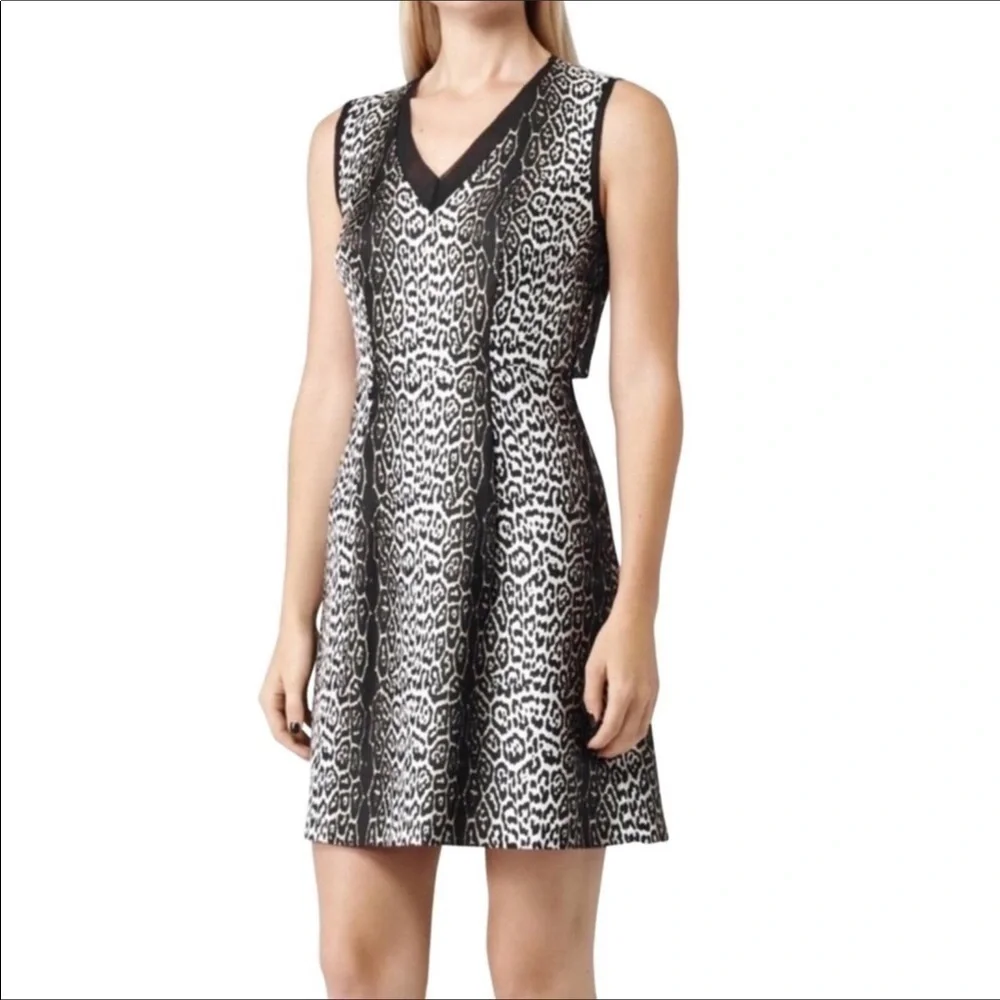 Reiss Stella Animal Print 100% Silk Dress NWT - Picture 4 of 8
